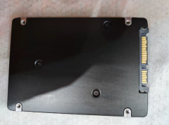 三星PM883 480G 2.5 硬盘SATA 95新