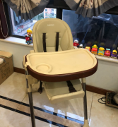 贝能多功能餐椅，香槟色购买于京东自营店 9成新